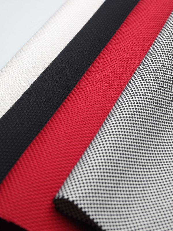 刺し子織にこだわったバッグ Sasicco 刺し子織 さしこおり のバック カバン 公式 Sasicco正規販売代理店 柔道着の生地でつくられた軽くて丈夫なバッグとカバンの販売サイト