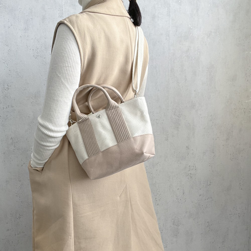 UNITED ARROWS（ユナイテッドアローズ）の「＜LUDLOW（ラドロー）＞メッシュ トートバッグ BEIGE（ショルダーバッグ）」 - WEAR bufftieo 女性用ストロー織トートバッグ、メッシュ中空織トートバッグ、ビーチ、ホーボーレディースバッグ、ラージショルダートラベ